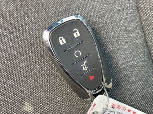 Certified 2024 Chevrolet Equinox LT w/ LPO, Floor Liner Package image 22