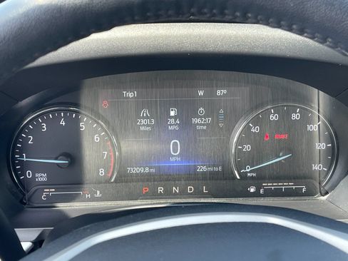 Used 2022 Ford Explorer XLT w/ Equipment Group 202A RWD image 28