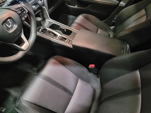 Used 2020 Honda Accord EX image 26