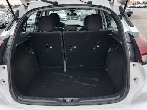 Used 2021 Nissan Kicks S image 19