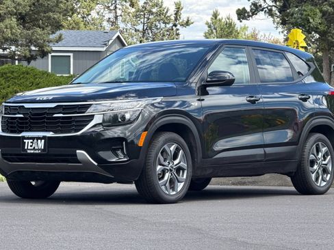 Certified 2024 Kia Seltos LX AWD/4WD image 8