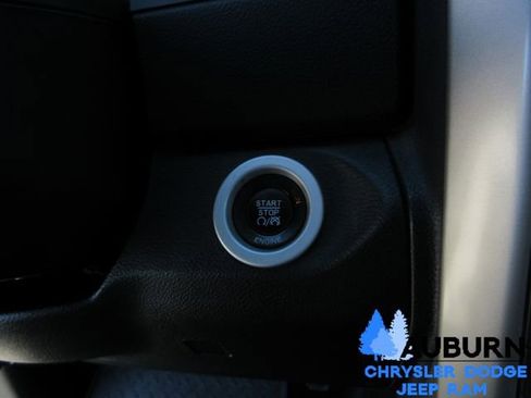 Used 2016 RAM 1500 Laramie w/ Convenience Group image 17