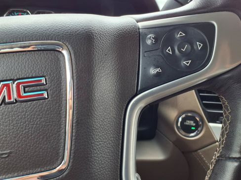 Used 2018 GMC Yukon SLT RWD image 15