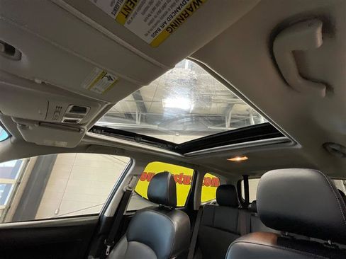 Used 2015 Subaru Forester 2.5i Limited image 16