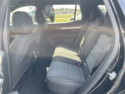 Used 2025 GMC Terrain Elevation image 12