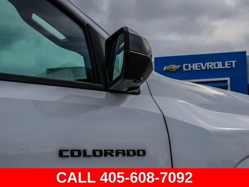 Used 2023 Chevrolet Colorado Z71 w/ Z71 Convenience Package 2 AWD/4WD image 10