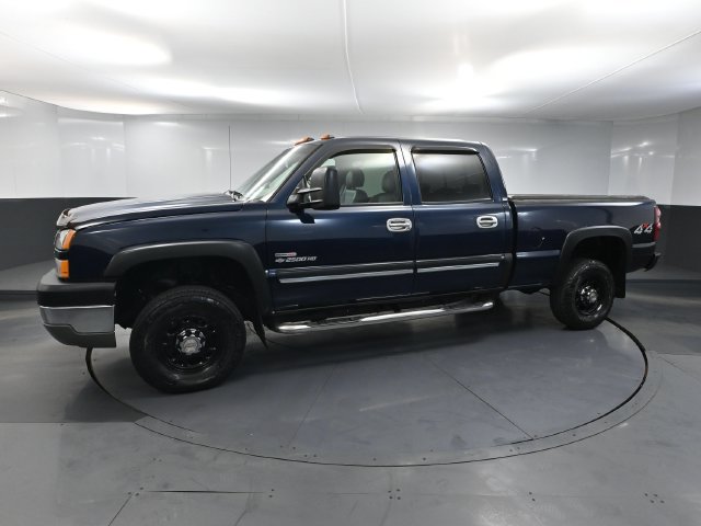 Used 2005 Chevrolet Silverado 2500 LS w/ Heavy-Duty Power Package AWD/4WD image 7