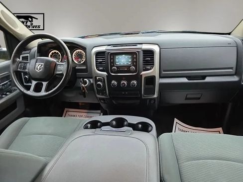 Used 2017 RAM 1500 Classic SLT AWD/4WD image 16