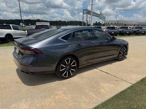 Certified 2024 Honda Accord Touring image 8