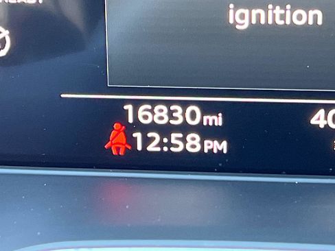 Certified 2025 Audi Q5 2.0T Premium w/ Convenience Plus Package image 28