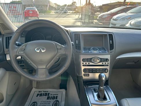 Used 2010 INFINITI G37 Journey w/ Premium Pkg RWD image 20