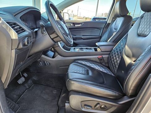 Used 2024 Ford Edge Titanium image 8