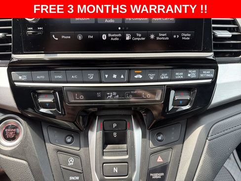 Used 2025 Honda Odyssey Sport-L image 19