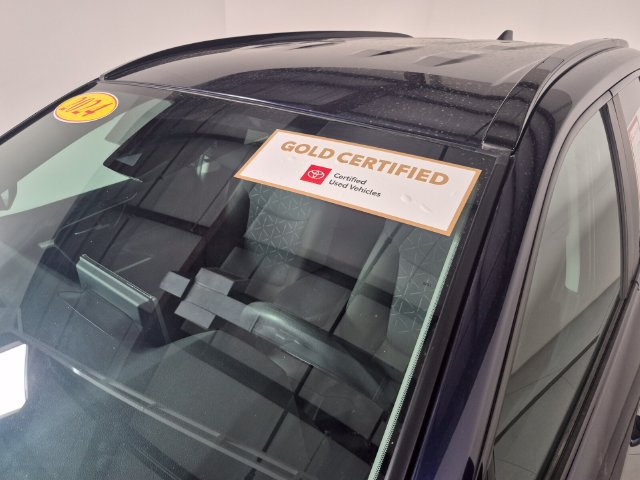 Certified 2024 Toyota RAV4 XLE AWD/4WD image 9