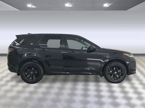 Certified 2025 Land Rover Discovery Sport Dynamic SE image 8