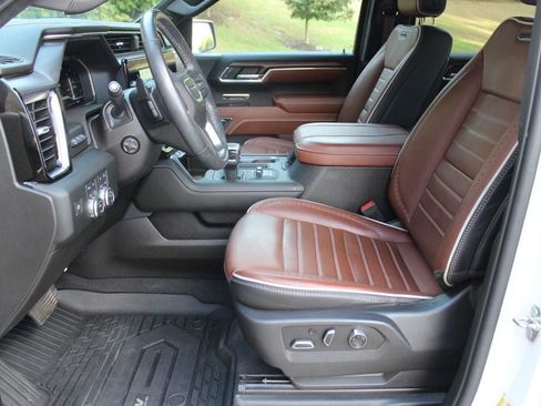 Used 2023 GMC Sierra 1500 Denali Ultimate AWD/4WD image 23