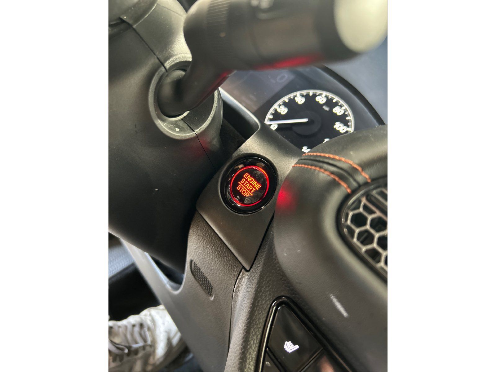Used 2024 Honda HR-V Sport image 28