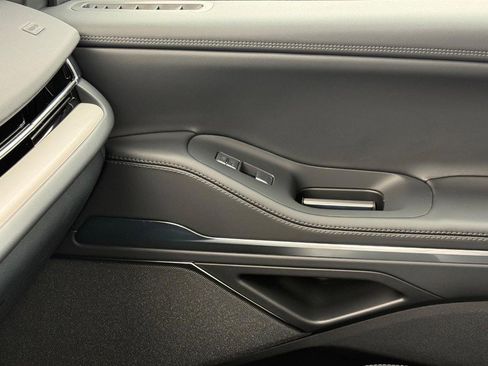 New 2025 Lincoln Navigator Reserve image 18