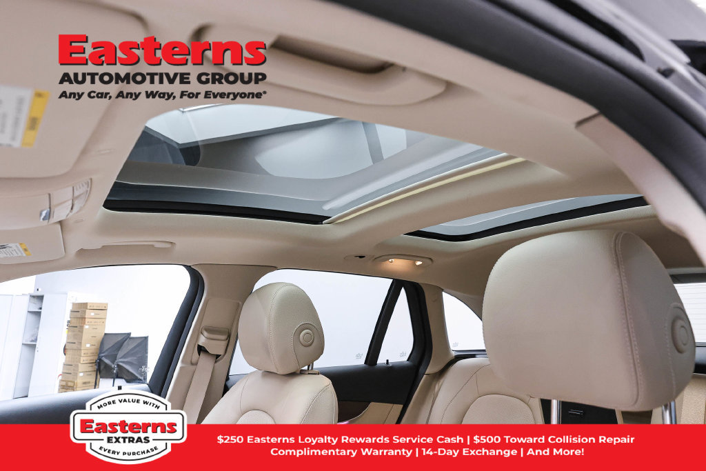 Used 2022 Mercedes-Benz GLC 300 4MATIC w/ Multimedia Package Lite image 36