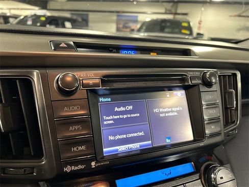 Used 2015 Toyota RAV4 XLE image 15