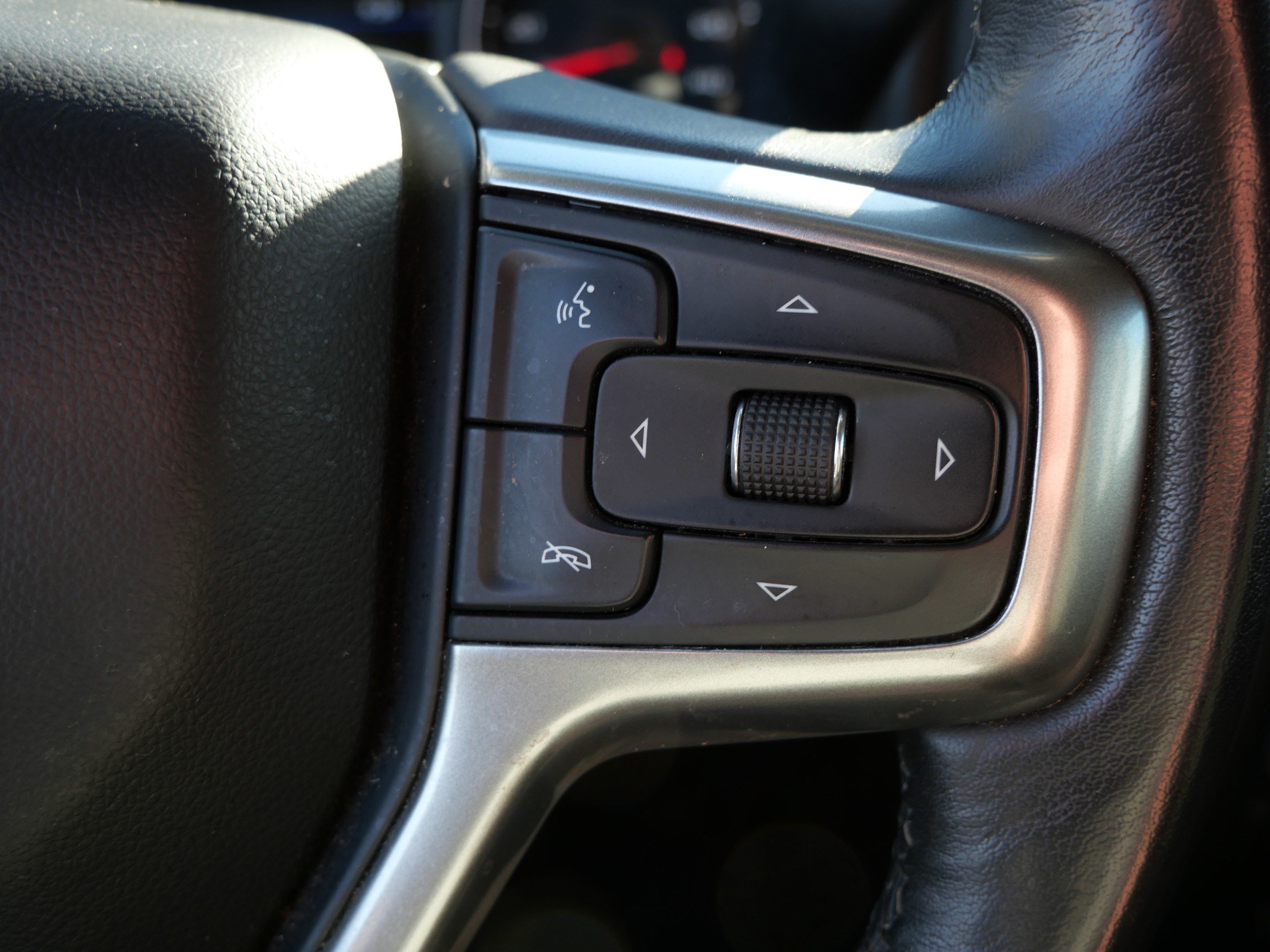 Used 2019 Chevrolet Silverado 1500 RST AWD/4WD image 28