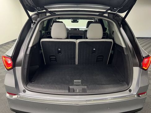Used 2023 Acura MDX FWD w/ Technology Package image 8