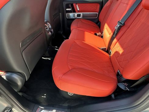 Used 2025 Mercedes-Benz G 63 AMG 4MATIC image 25