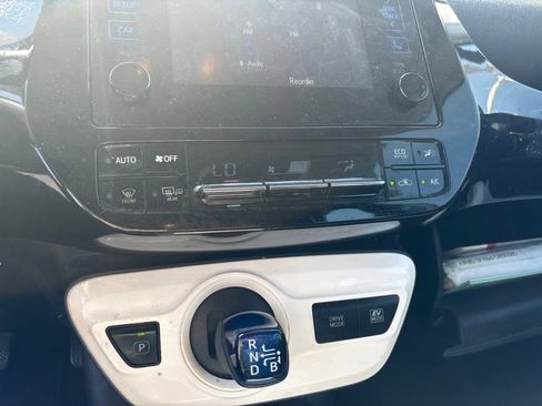 Used 2018 Toyota Prius One w/ Carpet Mat Package FWD image 22