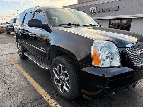 Used 2014 GMC Yukon Denali image 4