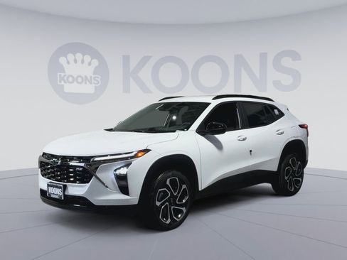 New 2026 Chevrolet Trax RS w/ Driver Confidence Package FWD image 5