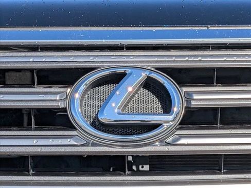 Used 2018 Lexus GX 460 image 22