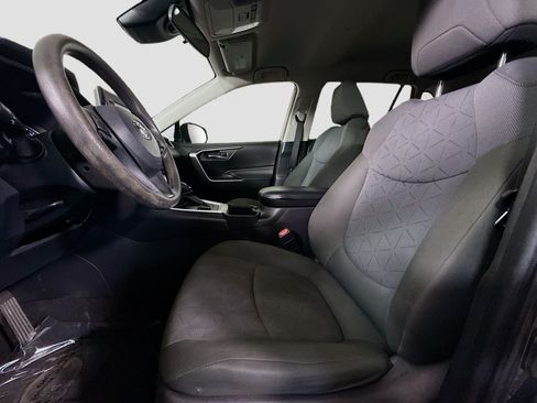 Used 2022 Toyota RAV4 XLE AWD/4WD image 22