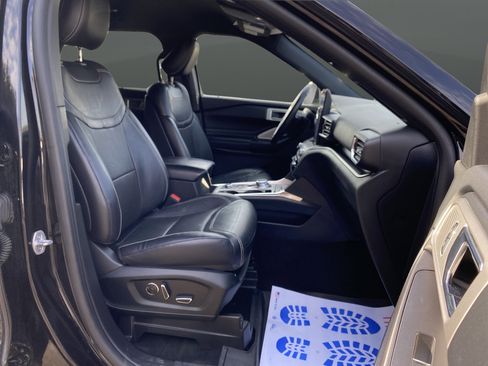 Used 2020 Ford Explorer ST w/ Premium Technology Package AWD/4WD image 40