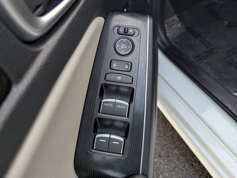 Used 2024 Honda Civic Touring image 14