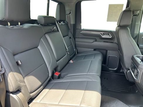 Used 2025 Chevrolet Silverado 2500 LTZ w/ Trail Boss Package AWD/4WD image 18