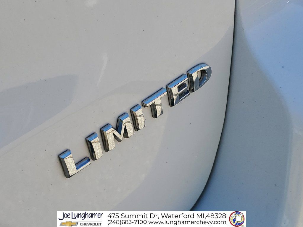 Used 2016 Jeep Grand Cherokee Limited AWD/4WD image 31