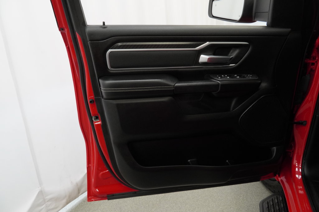 Used 2025 RAM 1500 Big Horn AWD/4WD image 38