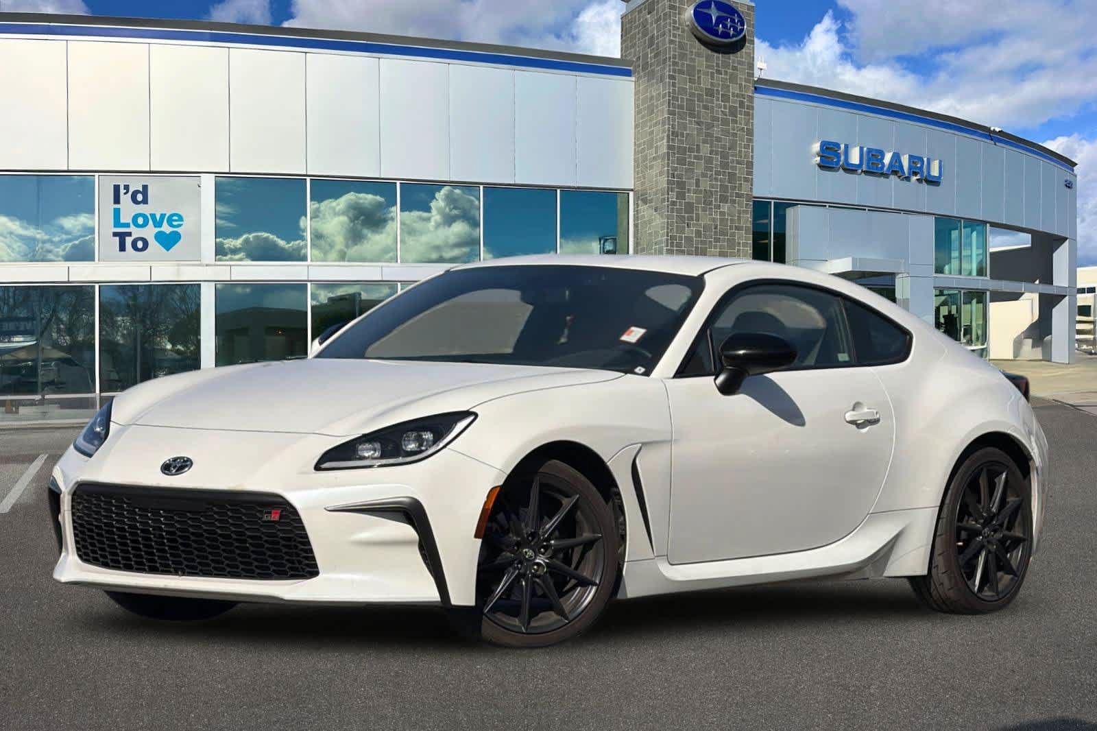 Used 2024 Toyota GR86 Premium RWD image 1