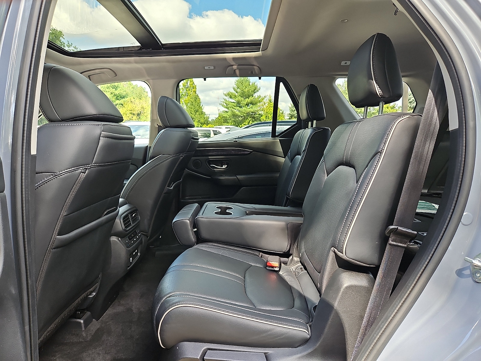 Certified 2023 Honda Pilot Elite image 11