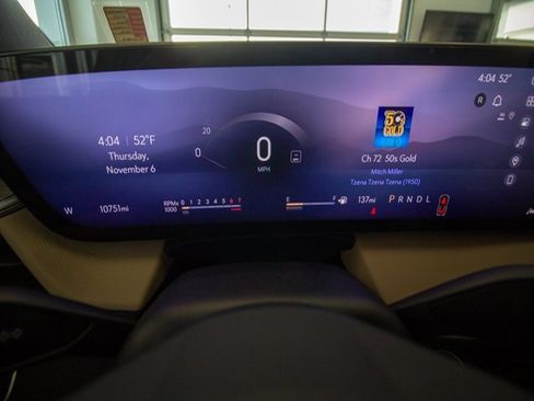 Used 2025 Buick Enclave Preferred w/ LPO, Floor Liner Package image 22