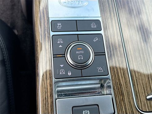 Used 2019 Land Rover Range Rover Supercharged image 18