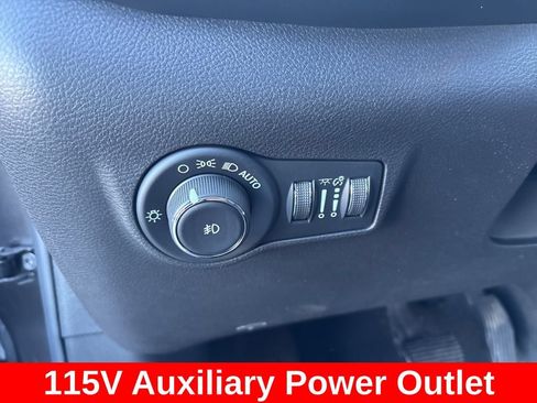 Used 2022 Jeep Compass Latitude w/ Convenience Group AWD/4WD image 25