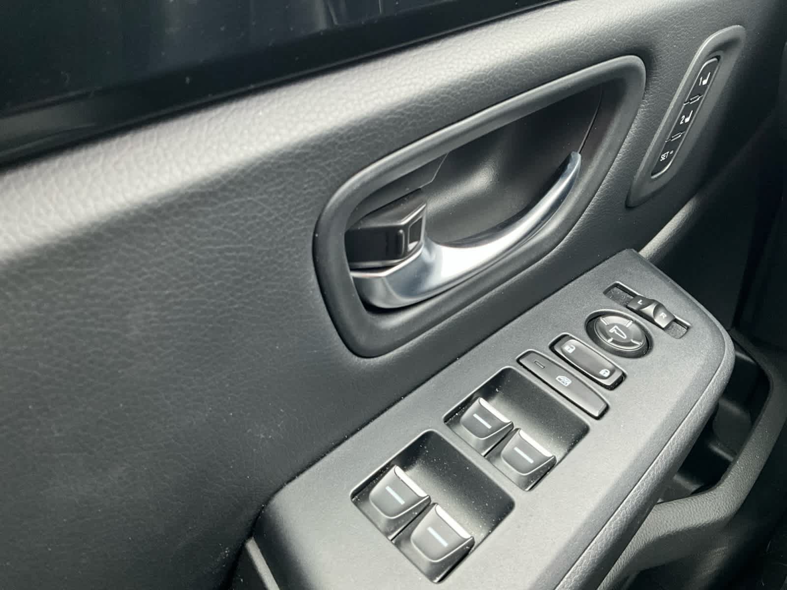 Used 2025 Honda Pilot Touring image 18