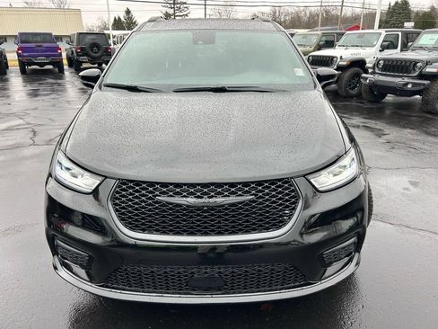 New 2026 Chrysler Pacifica Select w/ S Appearance Package FWD image 8