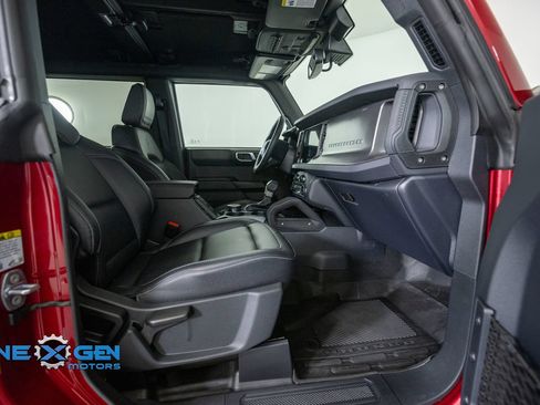 Used 2025 Ford Bronco Badlands AWD/4WD image 47