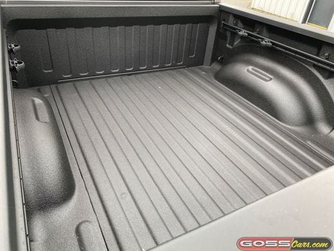 New 2026 RAM 1500 Express AWD/4WD image 8