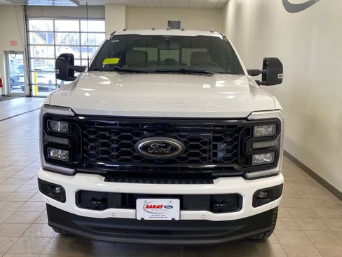 New 2026 Ford F350 Lariat w/ Black Appearance Package image 25