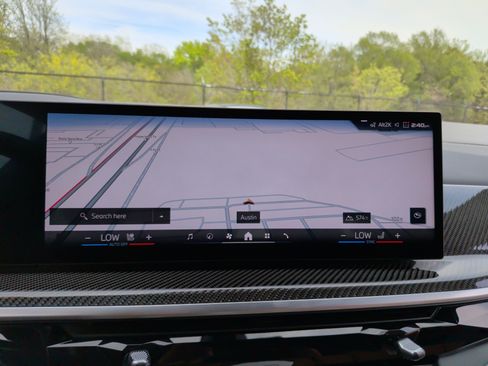 Used 2024 BMW X5 M60i w/ Executive Package image 16