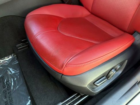 Used 2023 Toyota Camry XSE FWD image 15