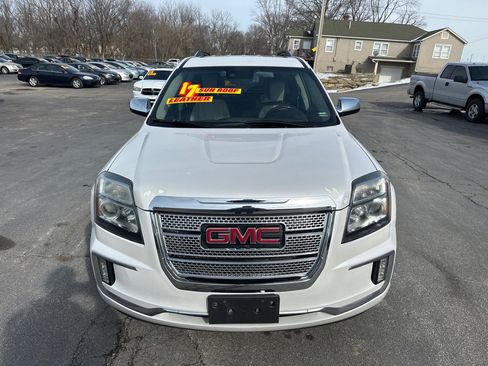Used 2017 GMC Terrain Denali image 3